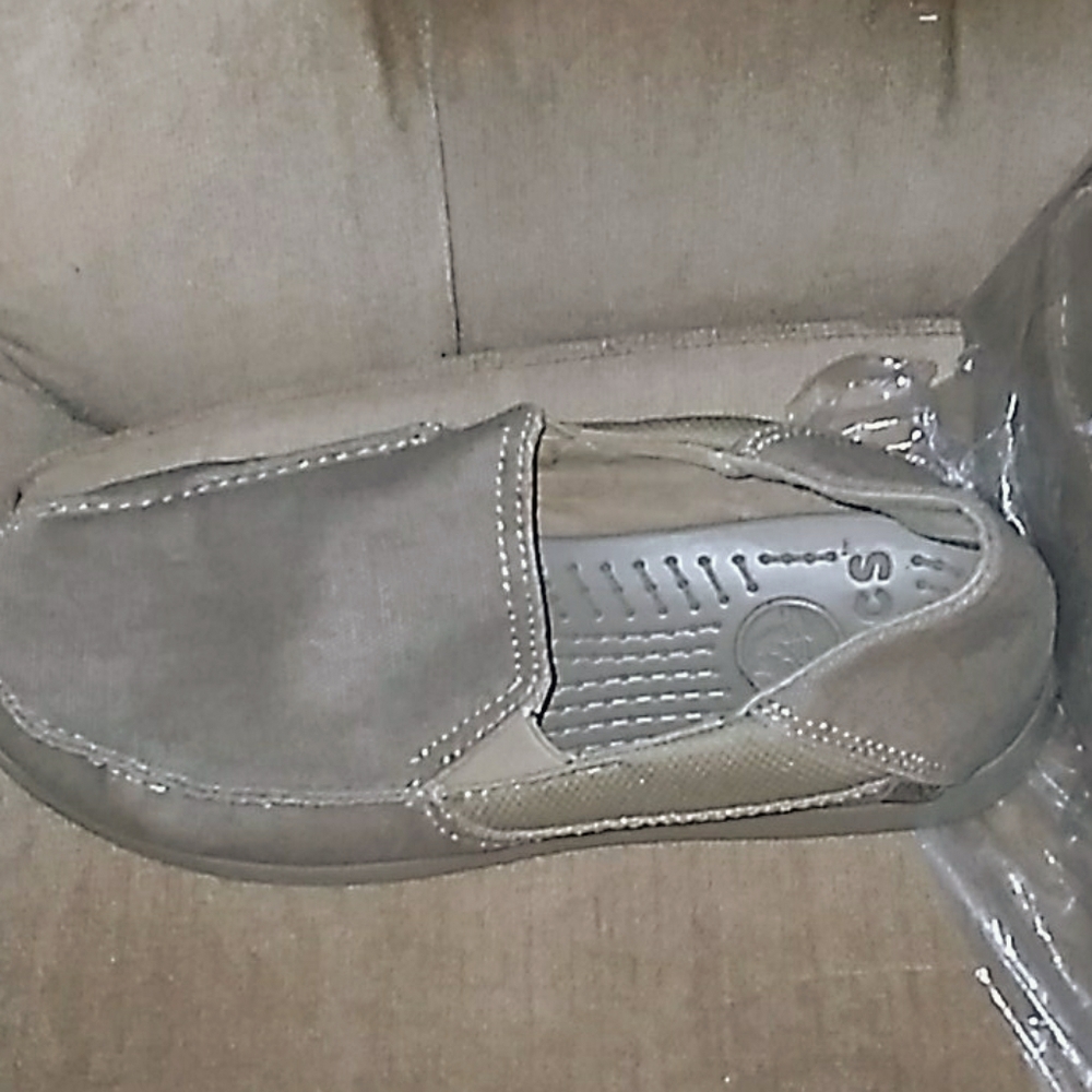 Crocs loafers